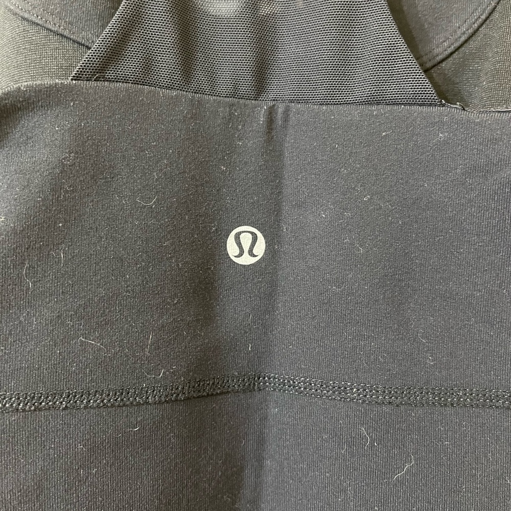 Lululemon Top 8 - Picture 3 of 3
